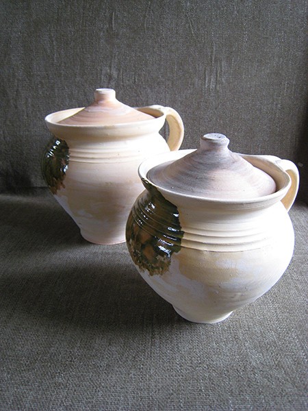 http://www.poteriedesgrandsbois.com/files/gimgs/th-32_COQ007-03-poterie-médiéval-des grands bois-pots à cuire.jpg